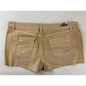 Lauren Conrad Cutoff Shorts. Tan/Yellow/Peach. Size 16. Low Rise. Zipper Fly